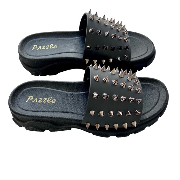 Pazzle Lesley Black Spiked Stud Slides - Picture 4 of 5